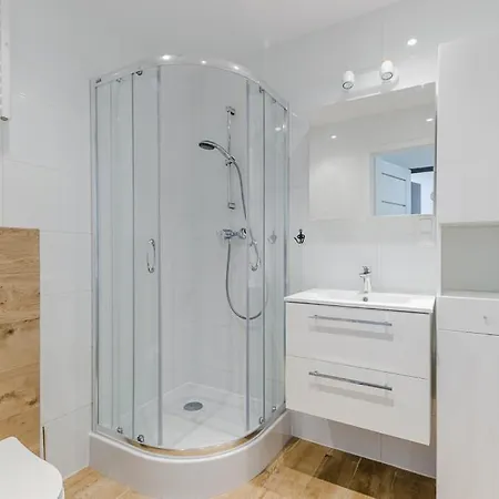 Mieszkanie Z Hala Garazowa Krolowej Jadwigi Apartmán Gdaňsk