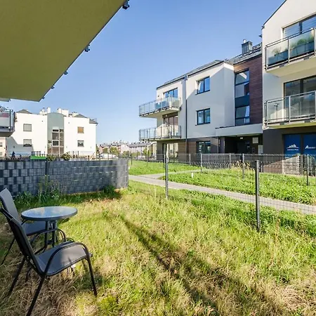 Mieszkanie Z Hala Garazowa Krolowej Jadwigi Apartmán
